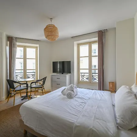 Lovely Parisien Apartment Exterior photo